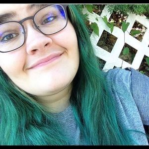 Meet your Posher, Kylee